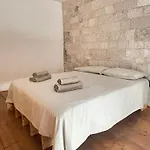 Palazzo Verrone Konukevi