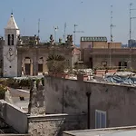 Konukevi Palazzo Verrone 3*
